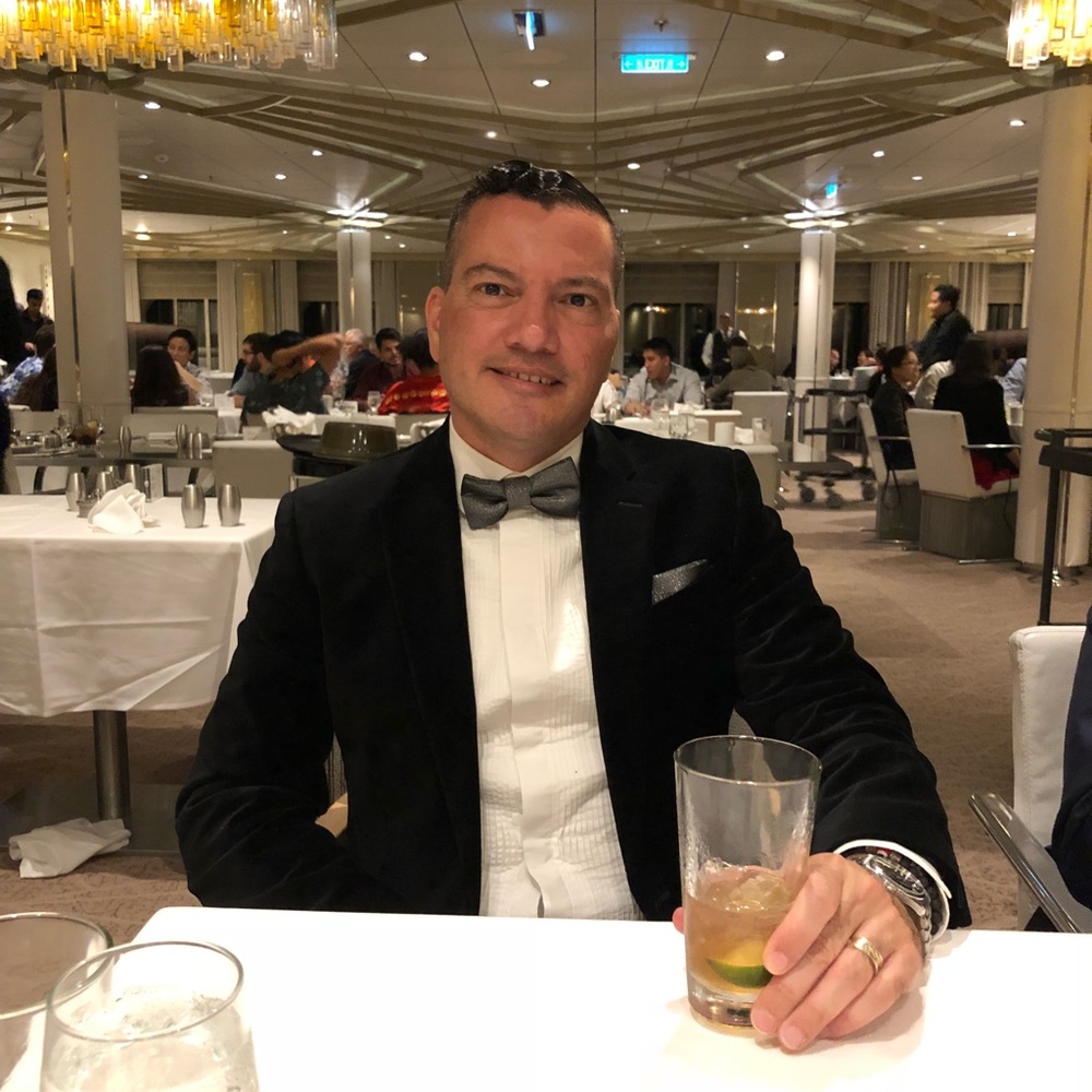 Meet your Posher, Jonathan